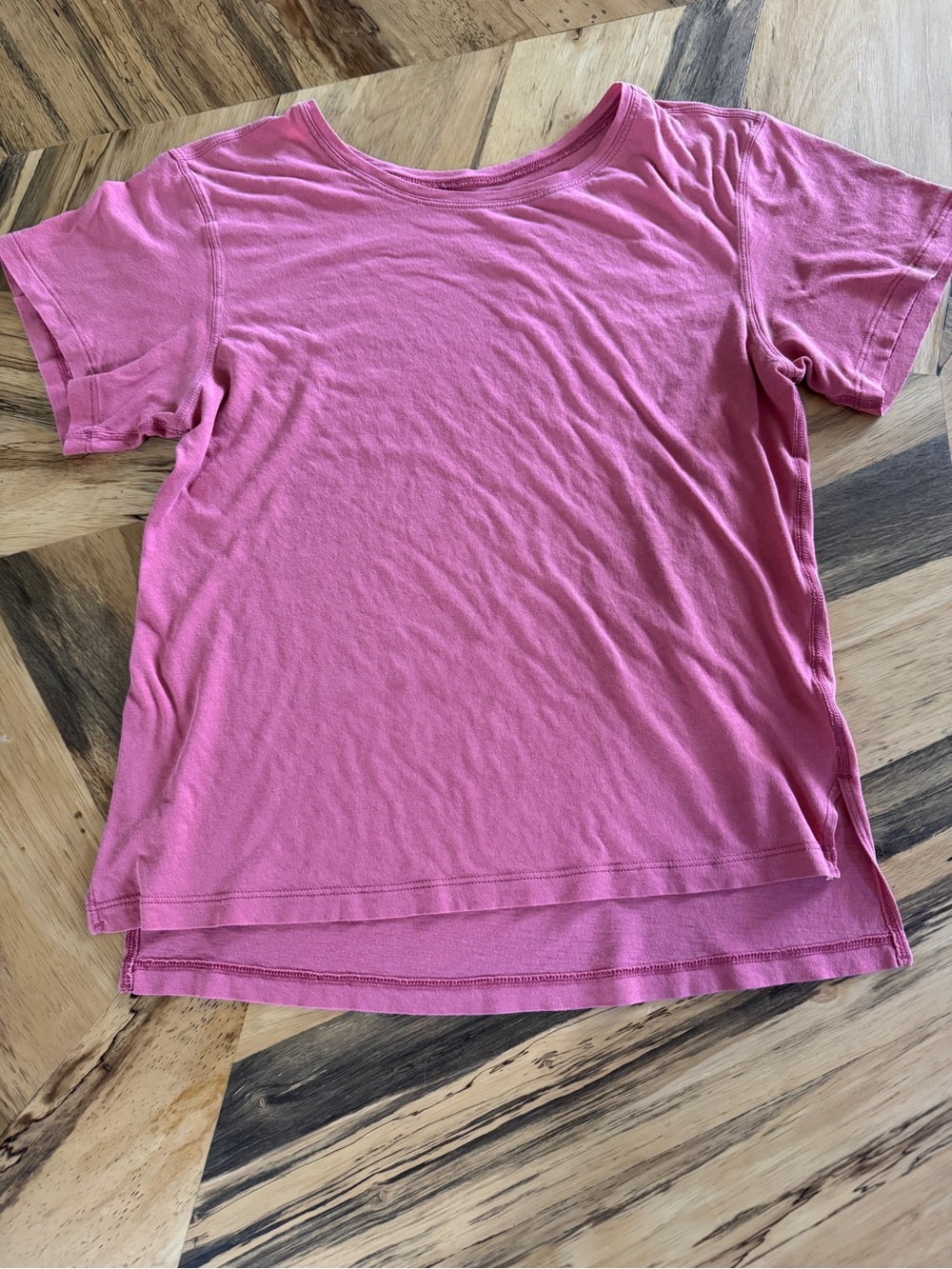 Lululemon tshirt